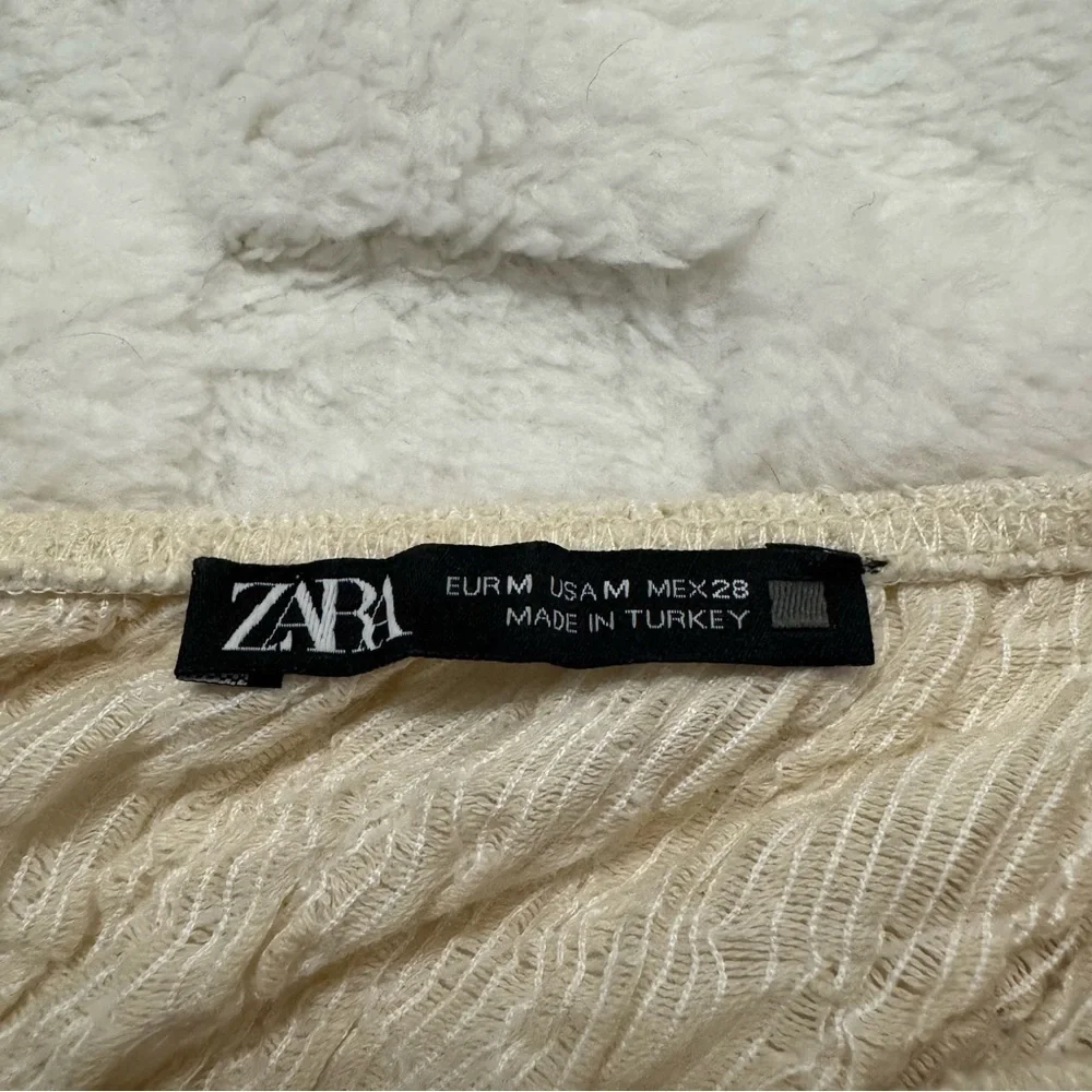 Zara Cream Textured Balloon Puff Sleeve Crop Top Short Sleeve - Women’s Medium